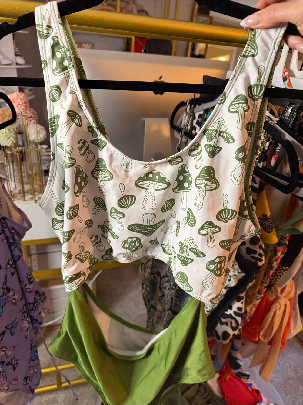 green mushroom one piece